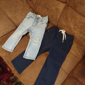 Infant boys Old Navy jeans 12-18 month